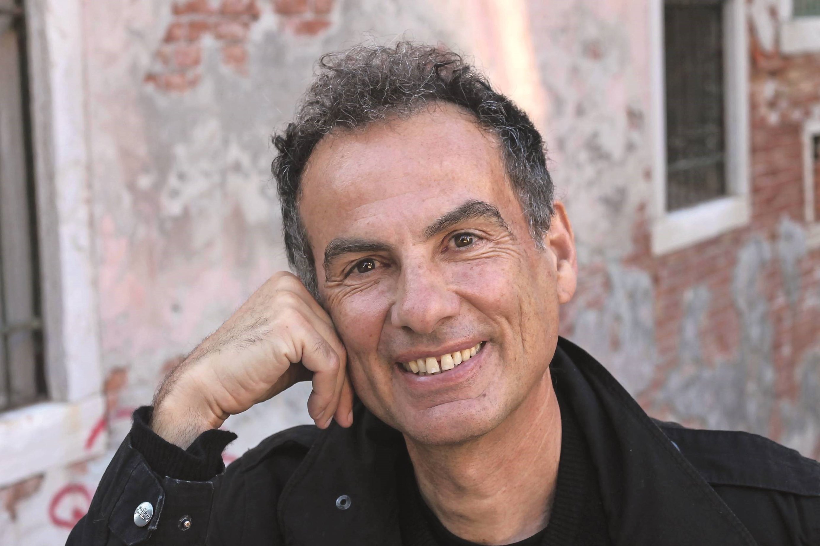 SEGRETO DI FAMIGLIA - -1